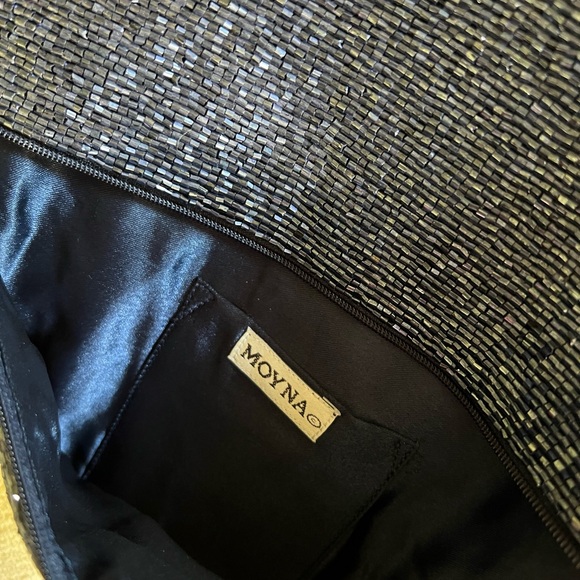 Beautiful special occasion beaded glass clutch. - Picture 2 of 4